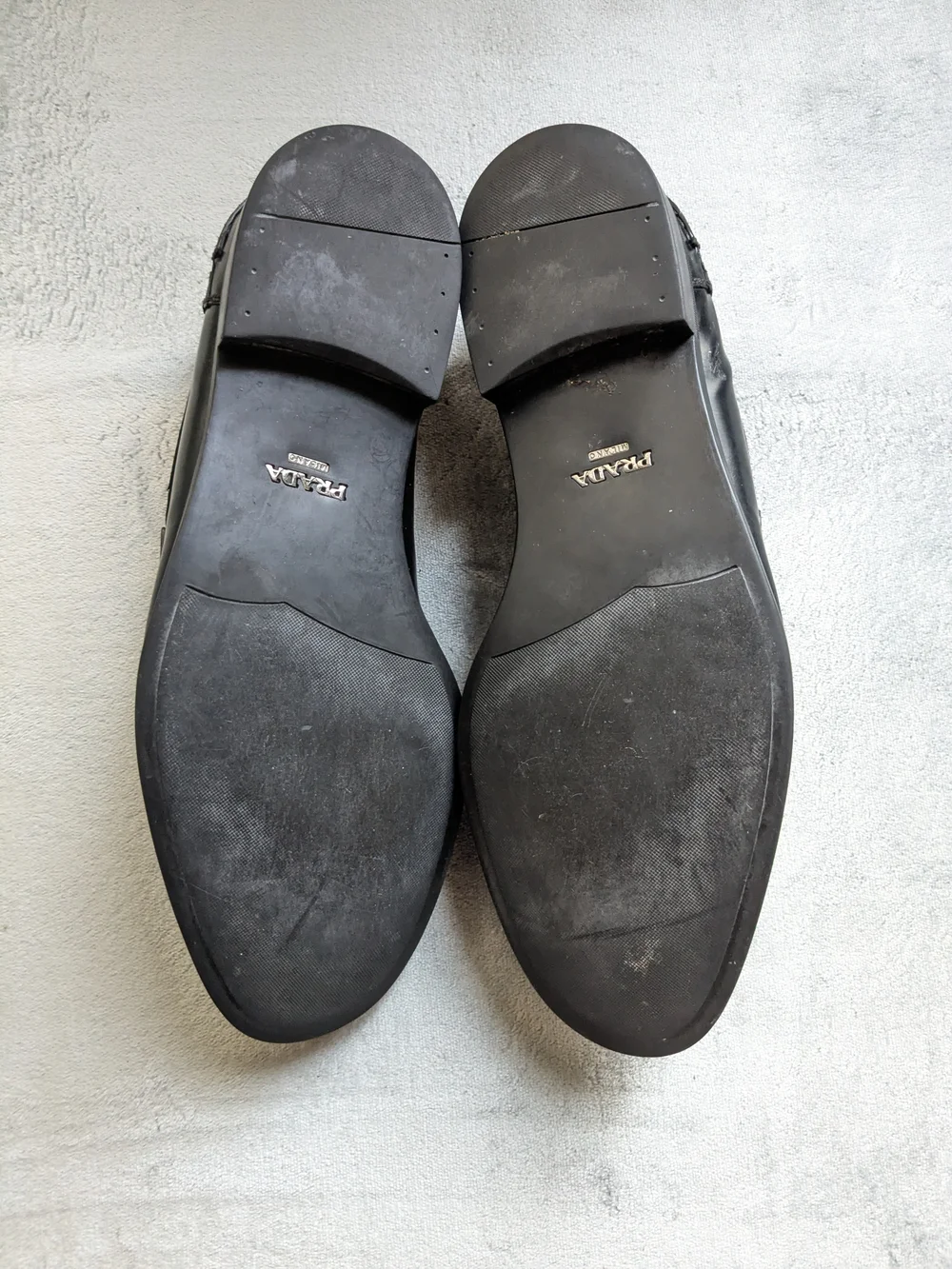Prada loafers 100%